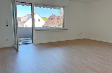 Top renovierte 4-Zimmer-Wohnung in Paffrath in Gartenlage